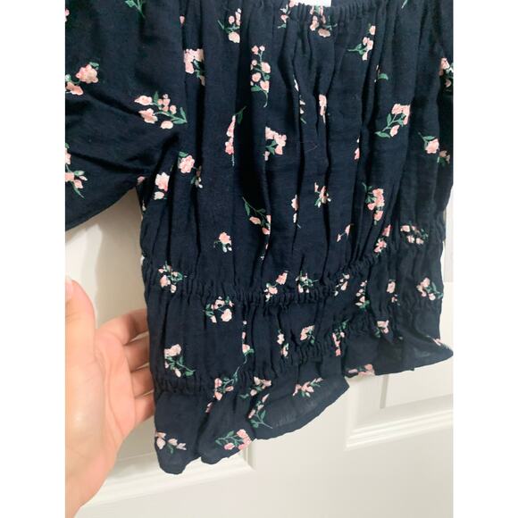 Abound Black classical bloom blouse size Small NEW - Picture 2 of 6